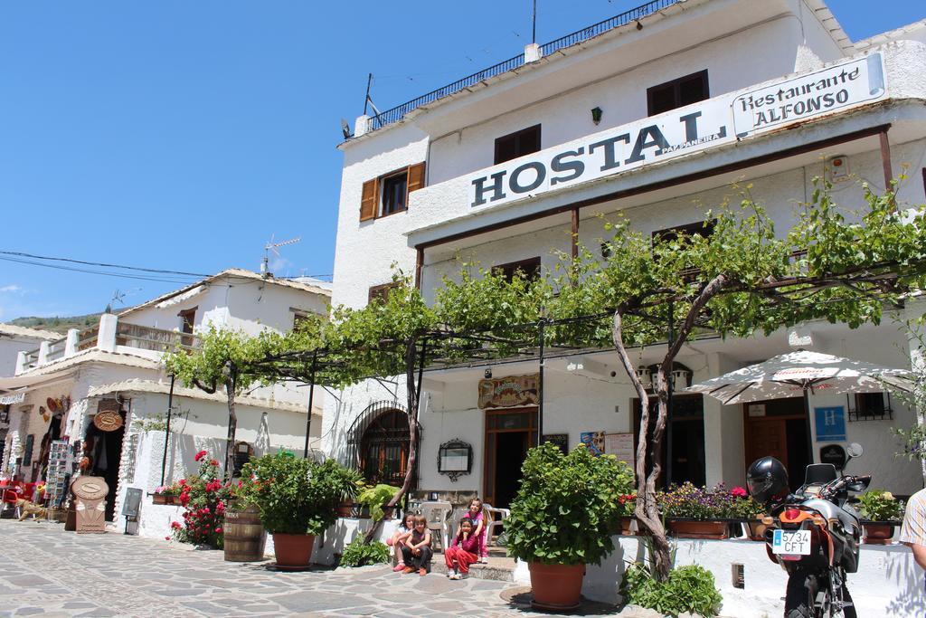 Hostal Pampaneira Bagian luar foto