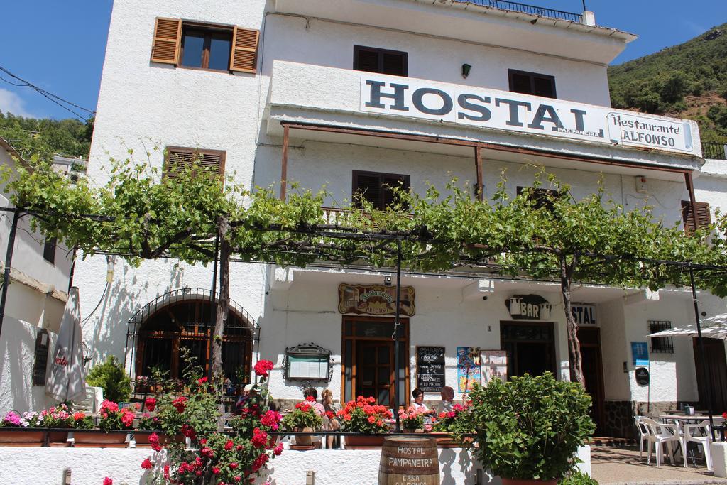 Hostal Pampaneira Bagian luar foto