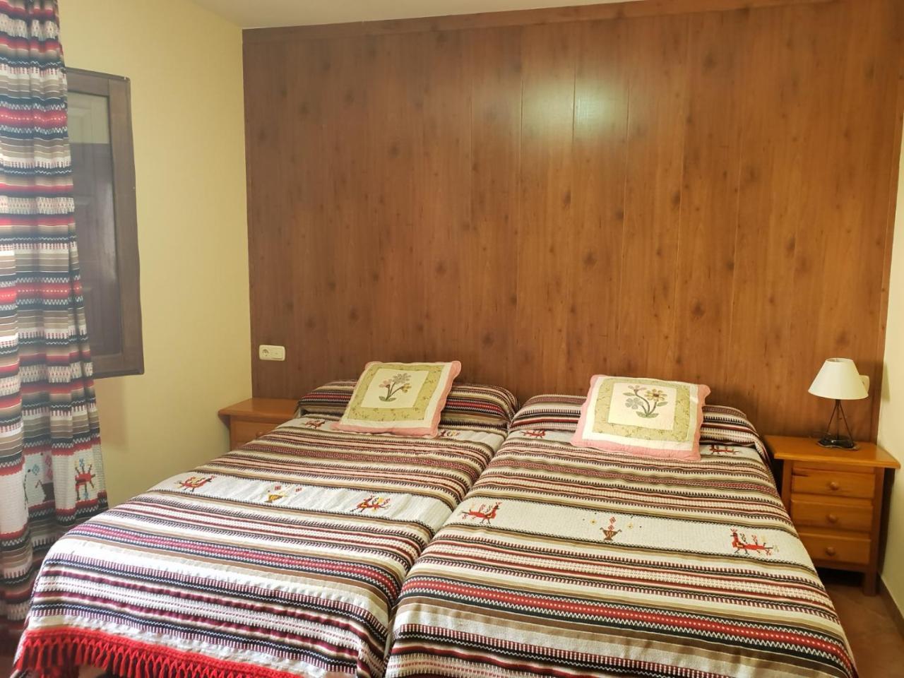 Hostal Pampaneira Bagian luar foto